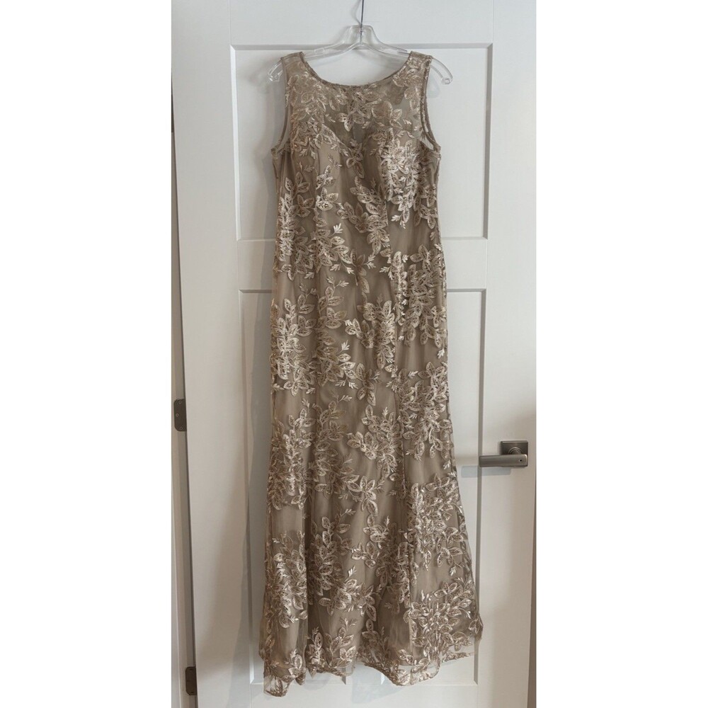 Ignite Evening Gown Champagne Colored Sequin Lace Sleeveless Maxi Dress Size 12